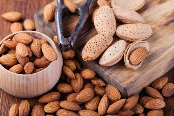 Almonds to increase men's sexual desire
